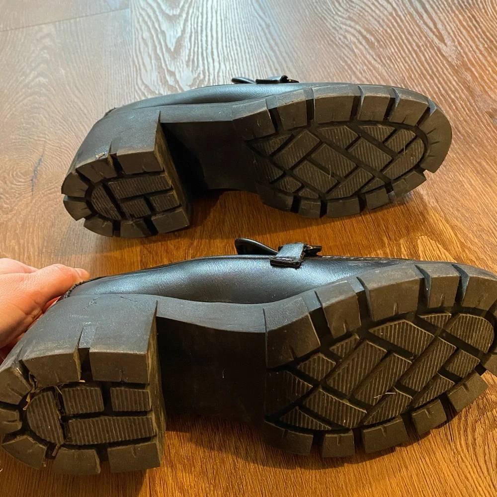 Madden Girl Black Chunky Chain Platform Loafers